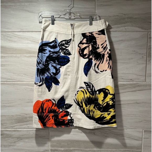 Anthropologie Maeve Women’s Floral Buckle Skirt White/Multi Size 4 - Picture 5 of 11